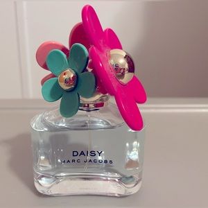 MARC JACOBS 1.0oz FULL NWT DAISY 🌼 DELIGHT PERFUME 🥰
